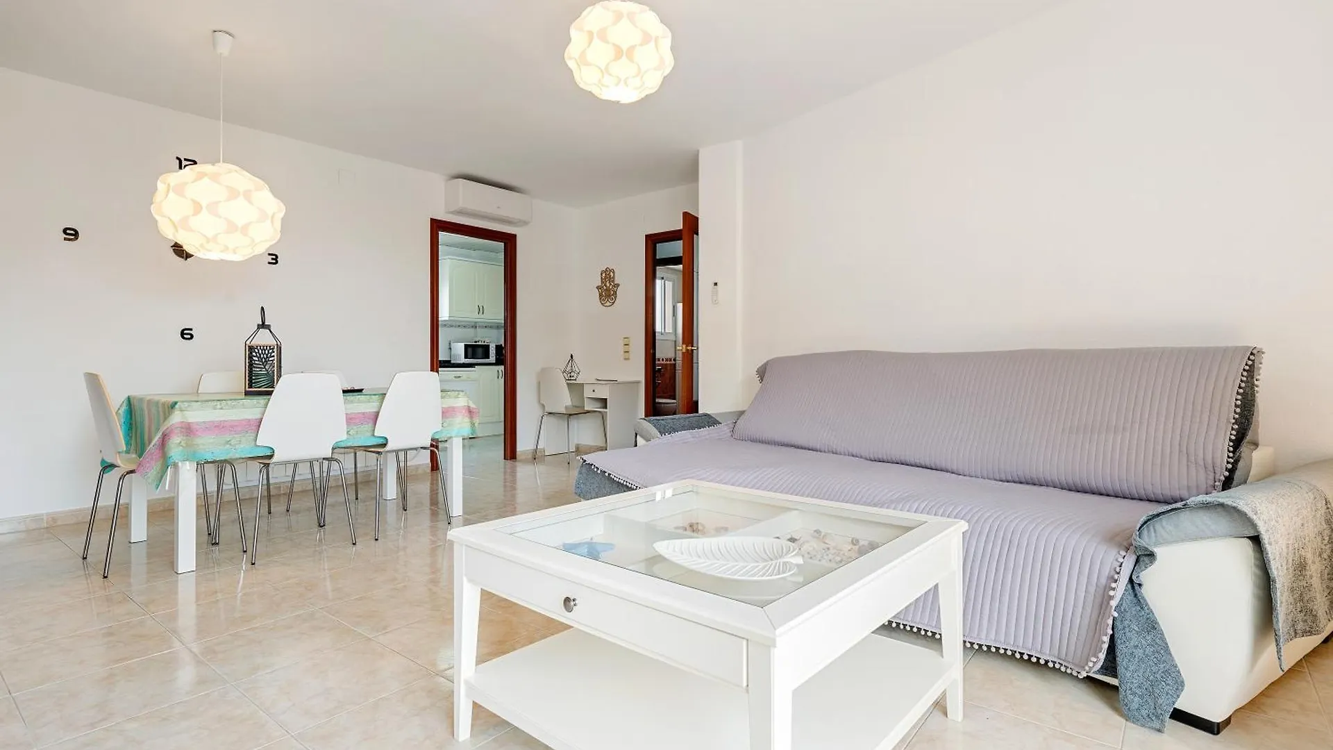 Apartment Apt En Cunit Con Piscina Compartida