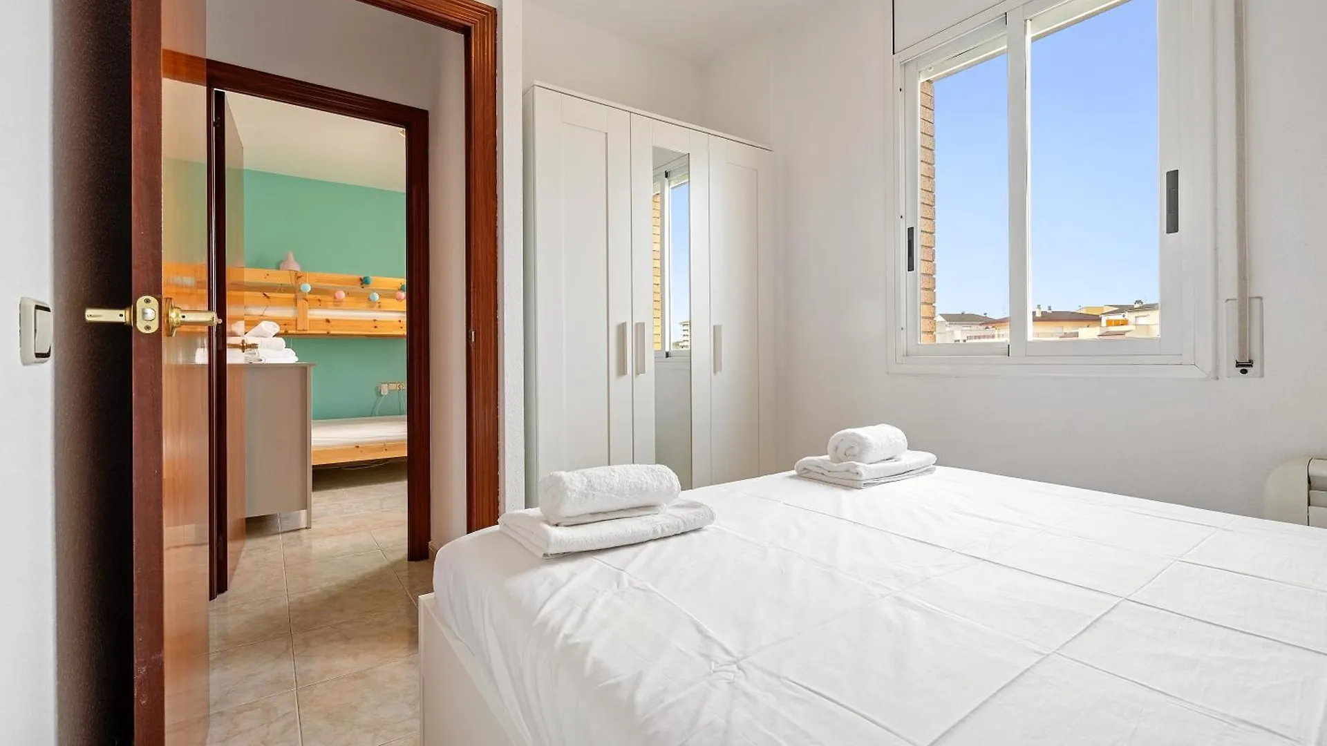 Apartment Apt En Cunit Con Piscina Compartida