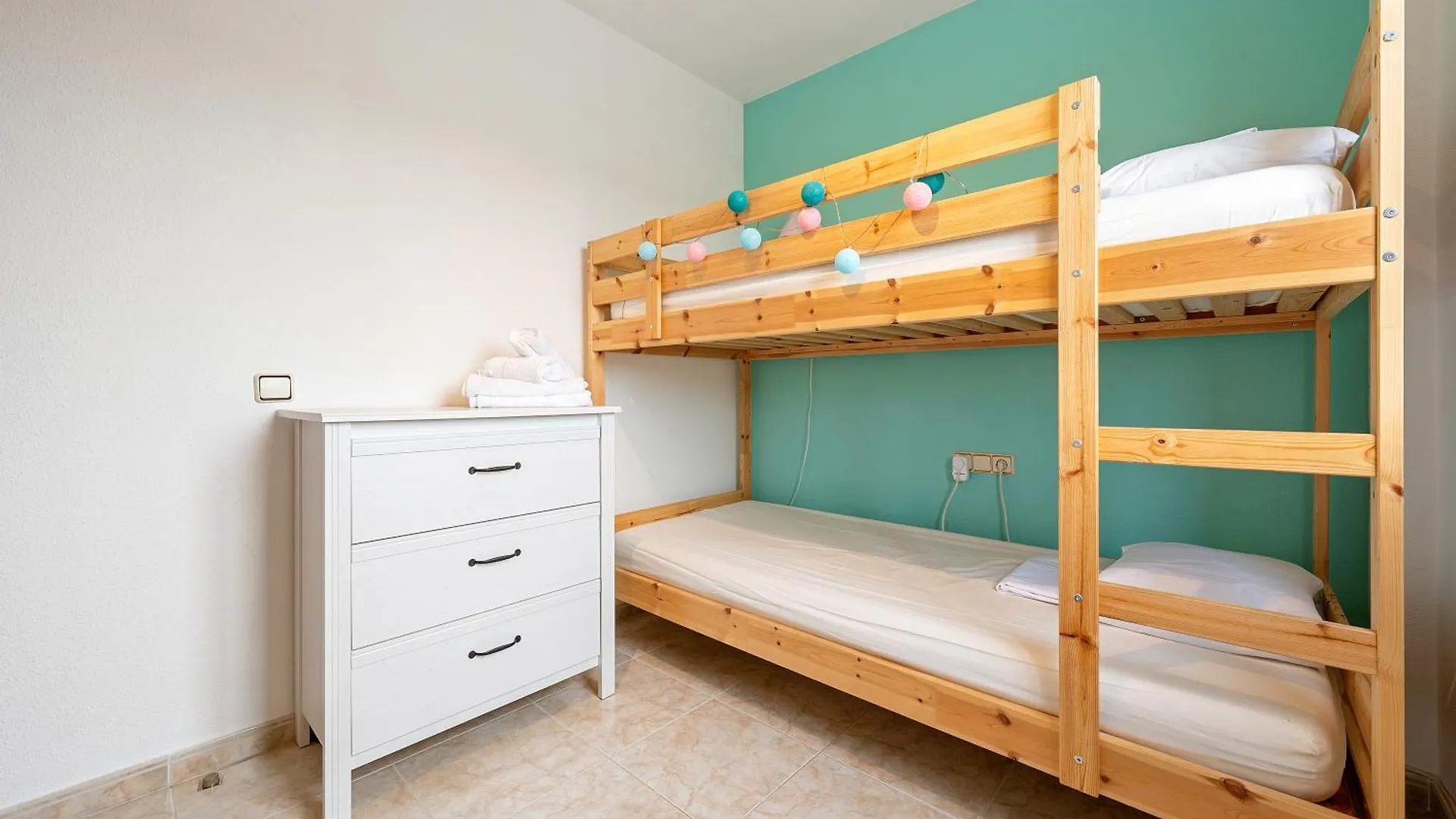 Apt En Cunit Con Piscina Compartida 0*,