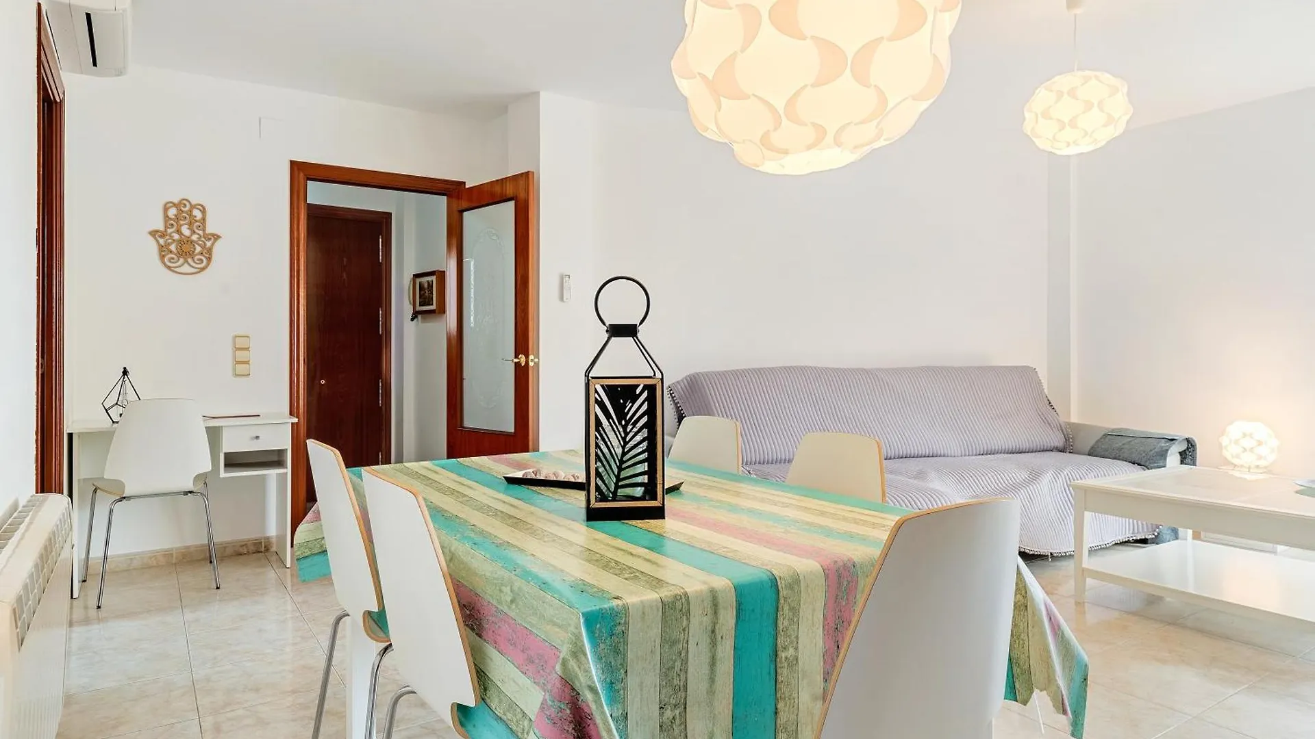 Apt En Cunit Con Piscina Compartida Apartment